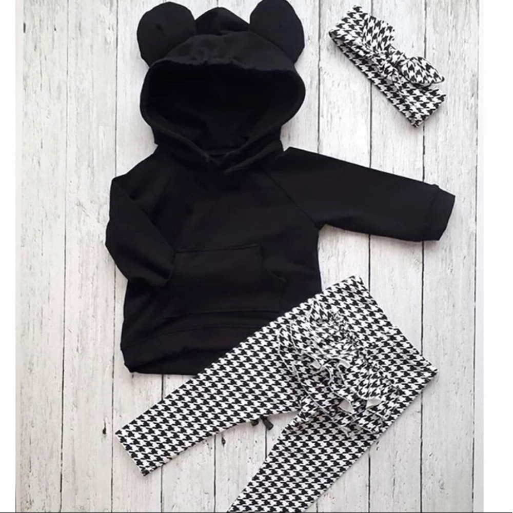 Babies out fit